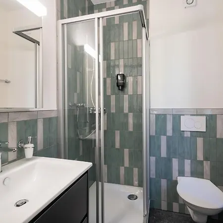 Betweenlakes Grd Floor East אינטרלאקן